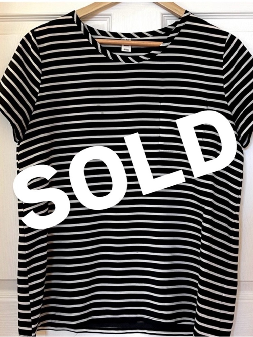 Old Navy Black & White stripe short sleeve, size Medium